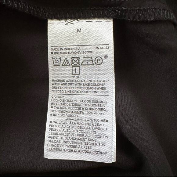 Old Navy Maternity Black V-Neck 3/4 Sleeve Tie Waist Blouse Top Size Medium NEW - Picture 11 of 12